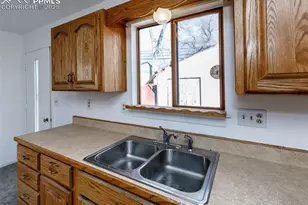 2824 W Pikes Peak Ave, Colorado Springs, CO 80904 - Photo 9