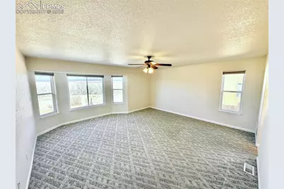 5405 Peregrine Drive, Pueblo, CO 81005 - Photo 17