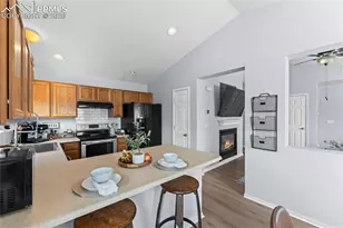 8722 Langford Dr, Fountain, CO 80817 - Photo 9