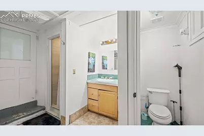 1919 W Colorado Avenue, Colorado Springs, CO 80904 - Photo 23