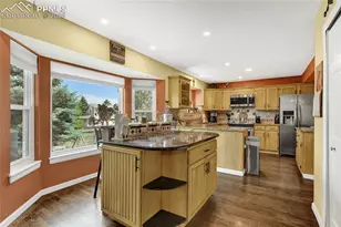 35 Lowick Dr, Colorado Springs, CO 80906 - Photo 9