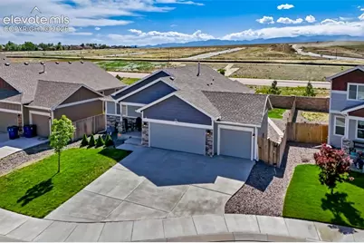 6022 Meadowbank Lane, Colorado Springs, CO 80925 - Photo 3