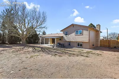 4038 West Drive, Pueblo, CO 81008 - Photo 27