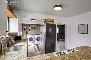 410 N 17th St, Colorado Springs, CO 80904 - Photo 13