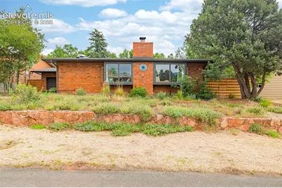 221 N 36th Street, Colorado Springs, CO 80904 - Photo 1