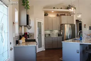 7480 Red Creek Springs Rd, Pueblo, CO 81005 - Photo 5