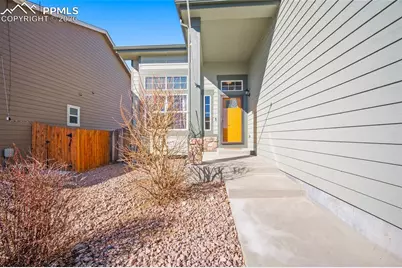 6434 Stingray Lane, Colorado Springs, CO 80925 - Photo 3