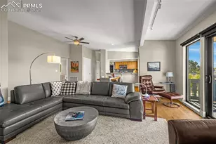 1130 Fontmore Rd, Colorado Springs, CO 80904 - Photo 9