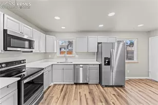 3915 Fetlock Cir, Colorado Springs, CO 80918 - Photo 7