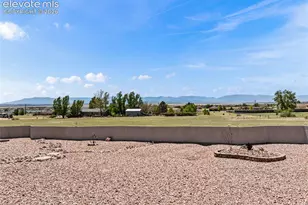 1195 S Los Charros Dr, Pueblo, CO 81007 - Photo 35