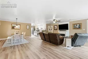 6430 Burrows Rd, Colorado Springs, CO 80908 - Photo 7
