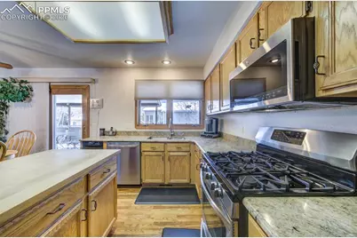 6715 Ashley Drive, Colorado Springs, CO 80922 - Photo 9