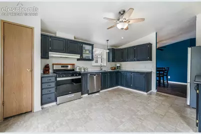 2550 Wheaton Drive, Colorado Springs, CO 80904 - Photo 15