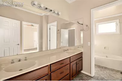 13950 Herring Road, Colorado Springs, CO 80908 - Photo 33