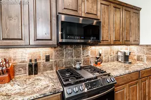 1922 Sunshine Peak Dr, Loveland, CO 80538 - Photo 19