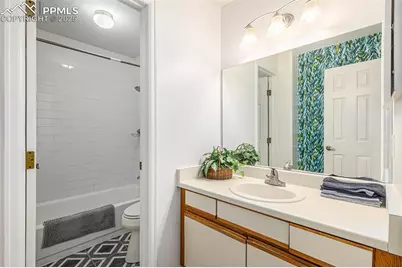 846 Tenderfoot Hill Road #202, Colorado Springs, CO 80906 - Photo 11