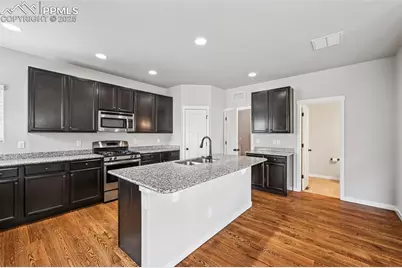 7504 Bonterra Lane, Colorado Springs, CO 80925 - Photo 11