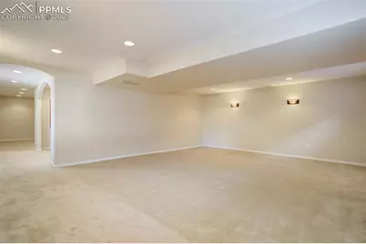 625 Riverview Lane, Colorado Springs, CO 80916 - Photo 37