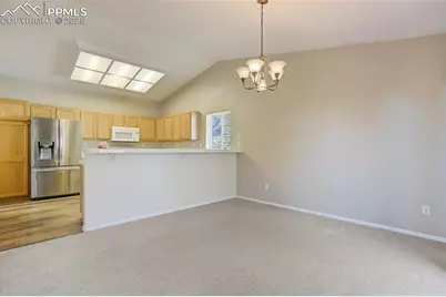 625 Riverview Lane, Colorado Springs, CO 80916 - Photo 11