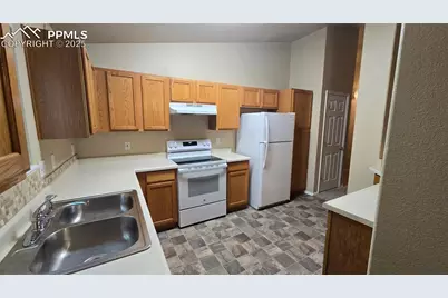 3835 Strawberry Field Grove #H, Colorado Springs, CO 80906 - Photo 9