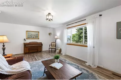 1413 Auburn Drive, Colorado Springs, CO 80909 - Photo 5
