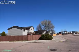 8105 Sedgewick Dr, Colorado Springs, CO 80925 - Photo 5