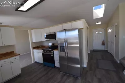 8105 Sedgewick Drive, Colorado Springs, CO 80925 - Photo 15