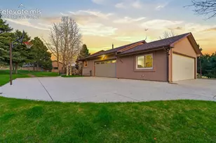 7655 Lark Bunting Ct, Colorado Springs, CO 80908 - Photo 3