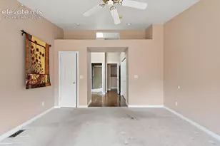1925 Kingsroyal Blvd, Pueblo, CO 81005 - Photo 15