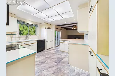 2210 Greenwich Circle, Colorado Springs, CO 80909 - Photo 13