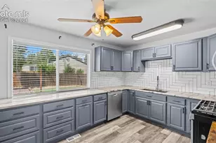 4107 Shelley Ave, Colorado Springs, CO 80910 - Photo 17