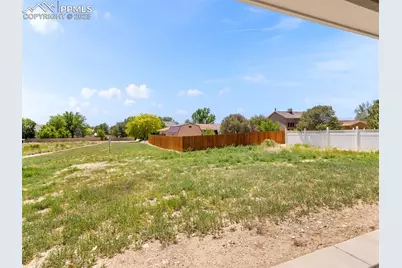 450 W Venturi Drive, Pueblo West, CO 81007 - Photo 25