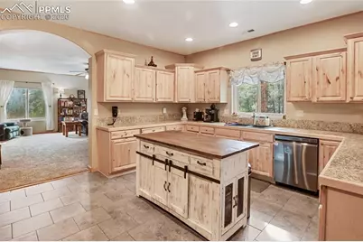 16 Rainier Circle, Florissant, CO 80816 - Photo 7