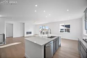 327 Grand Smt Dr, Monument, CO 80132 - Photo 7