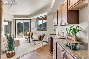 1060 Neon Moon View, Manitou Springs, CO 80829 - Photo 25