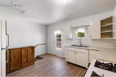 1910 S Cedar Avenue, Colorado Springs, CO 80905 - Photo 9