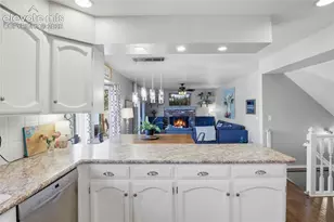 1802 Forest Ridge Dr, Colorado Springs, CO 80918 - Photo 11