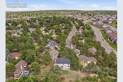 1802 Forest Ridge Drive, Colorado Springs, CO 80918 - Photo 43