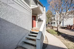 941 Tampico Ct, Colorado Springs, CO 80910 - Photo 3