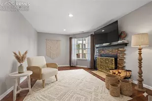 941 Tampico Ct, Colorado Springs, CO 80910 - Photo 7