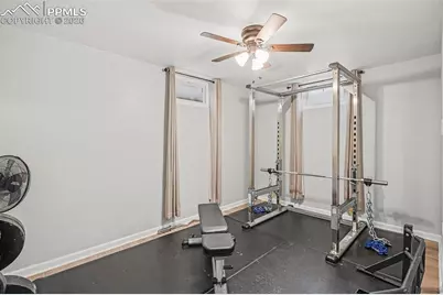 811 Farragut Avenue, Colorado Springs, CO 80909 - Photo 17
