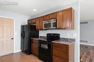 1851 N Rough Rock Ln, Pueblo, CO 81007 - Photo 7