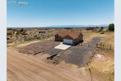 1851 N Rough Rock Lane, Pueblo, CO 81007 - Photo 27