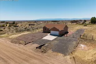 1851 N Rough Rock Ln, Pueblo, CO 81007 - Photo 27