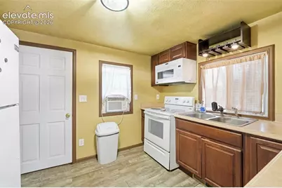 2314 E Monument Street, Colorado Springs, CO 80909 - Photo 5