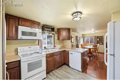 2314 E Monument Street, Colorado Springs, CO 80909 - Photo 5