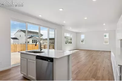 10295 Kingsbury Drive, Peyton, CO 80831 - Photo 11