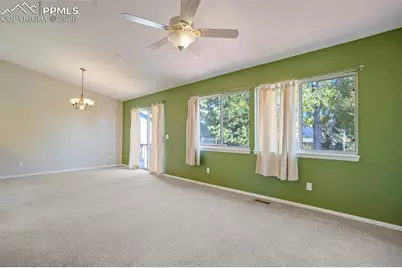 625 Riverview Lane, Colorado Springs, CO 80916 - Photo 7
