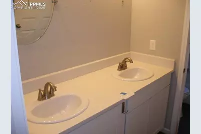 2415 E Willamette Avenue, Colorado Springs, CO 80909 - Photo 27