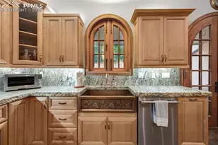 1815 Pine Grove Ave, Colorado Springs, CO 80906 - Photo 9